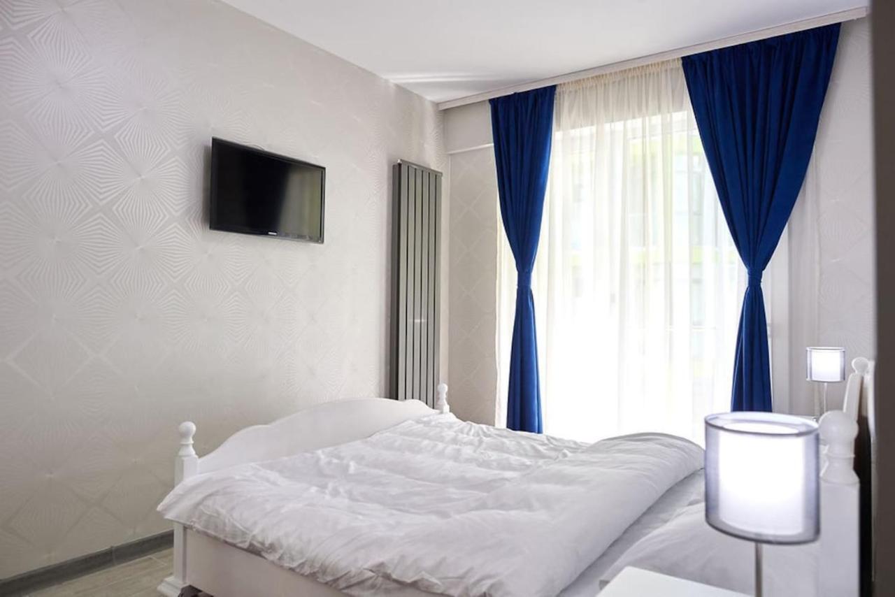 Blue Apartment In Spa N Pool Beach Resort Navodari Bagian luar foto