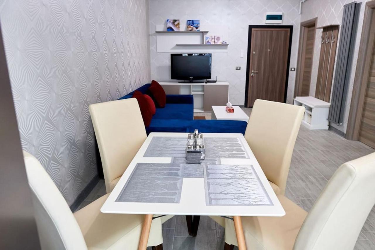 Blue Apartment In Spa N Pool Beach Resort Navodari Bagian luar foto